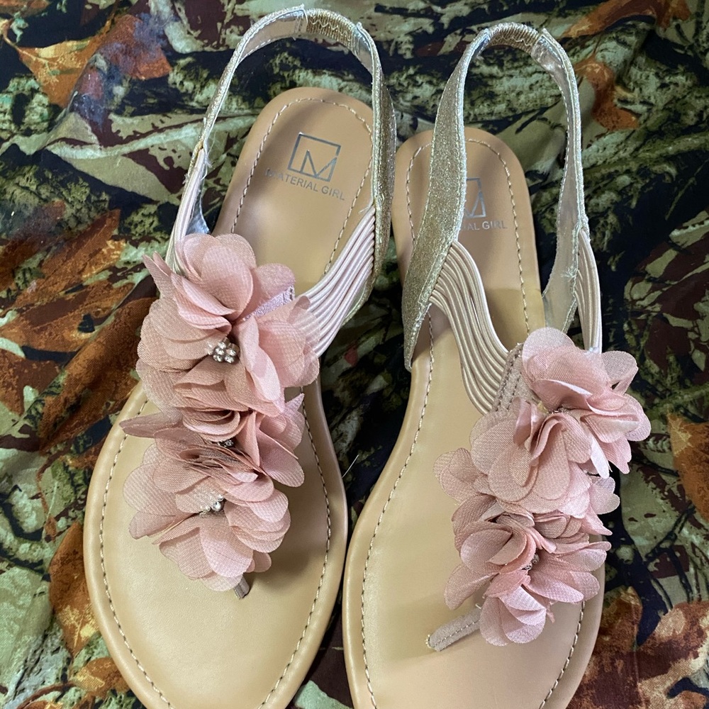 Brand new ✨ Material girl flats